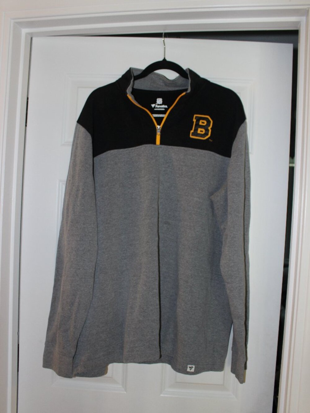Fanatics Men's Boston Bruins Quarter Zip Pullover